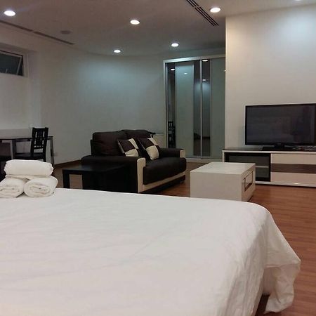 Wte Binjai 8 Homestay Kuala Lumpur Luaran gambar