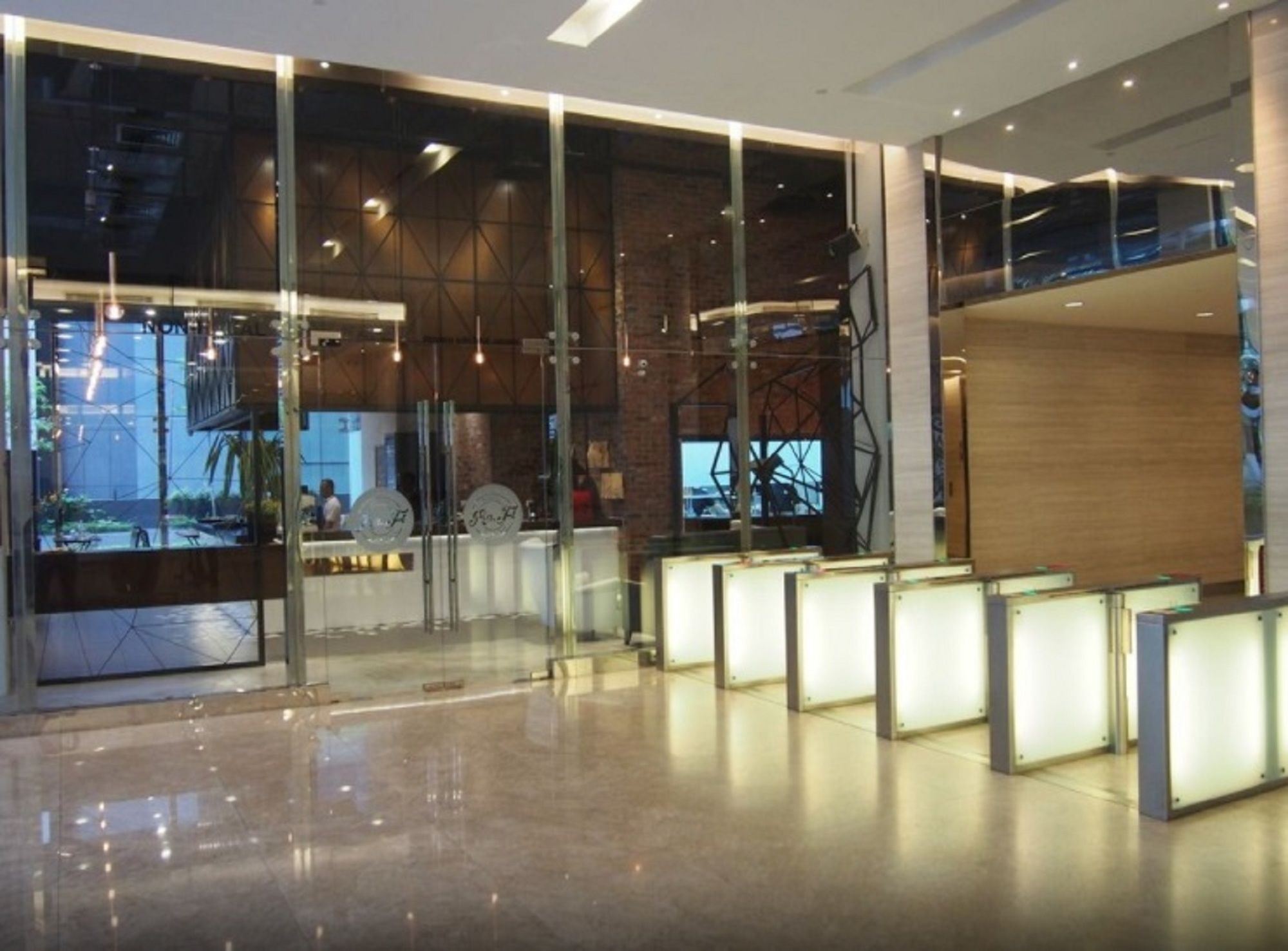 Wte Binjai 8 Homestay Kuala Lumpur Luaran gambar